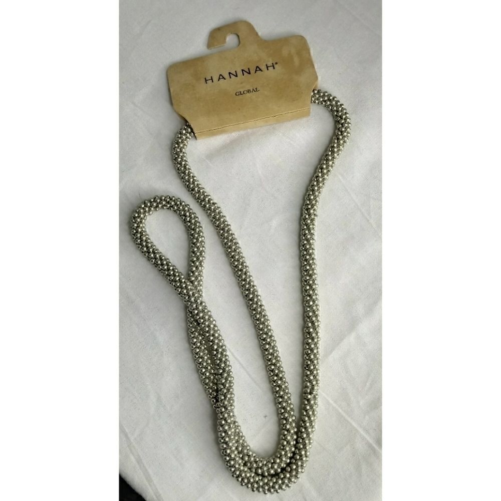 Hannah NWT Silvertone Necklace